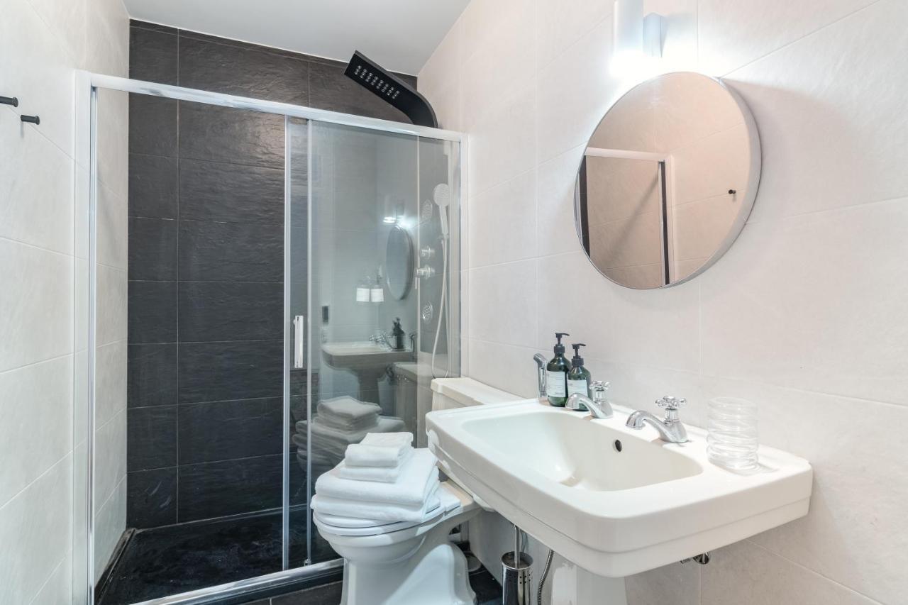 Casa Boma Lisboa - Typical And Spacious Apartment - Lapa II Exterior photo