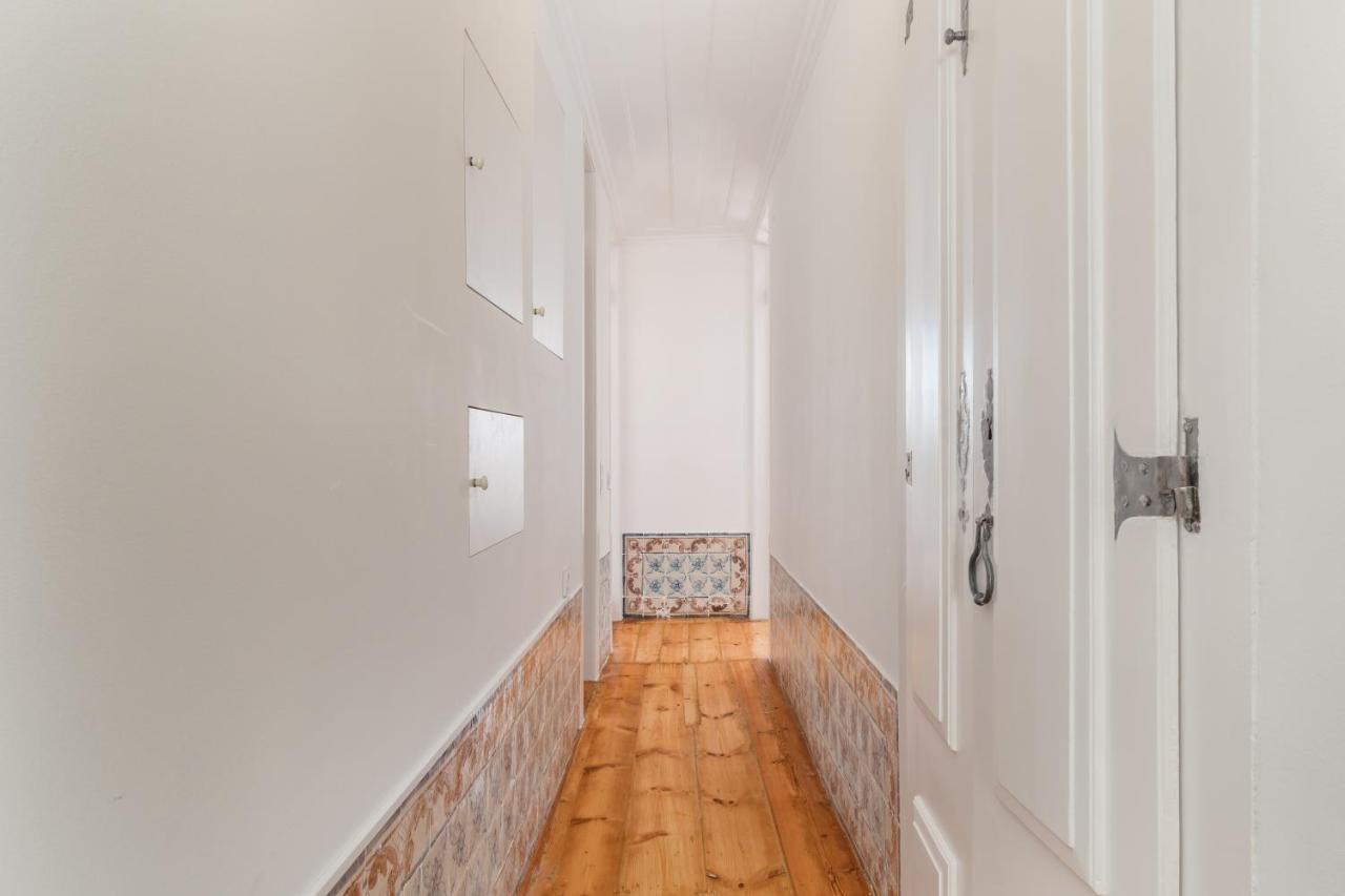 Casa Boma Lisboa - Typical And Spacious Apartment - Lapa II Exterior photo